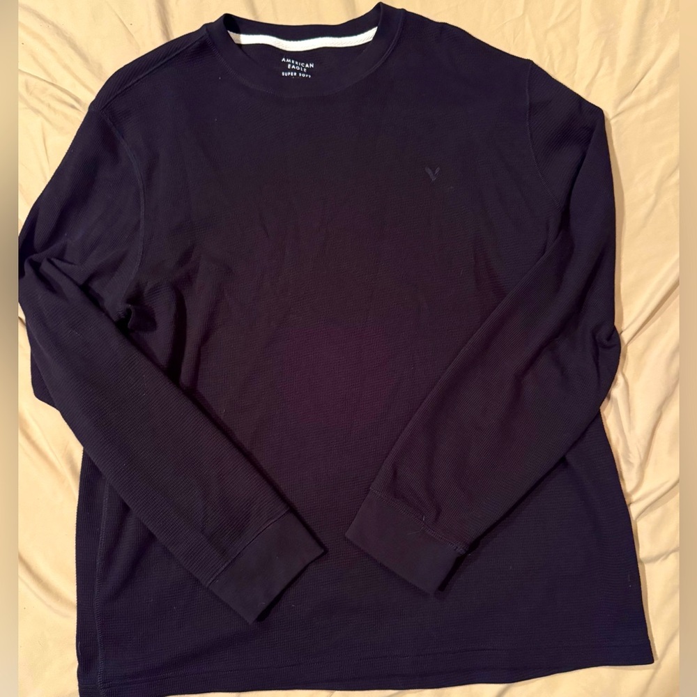 🦅 American Eagle men’s xl black long sleeve waffle shirt. Never worn!